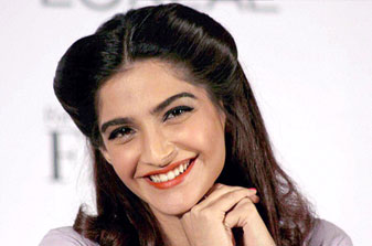 Sonam Kapoor believes that all women should feel strong